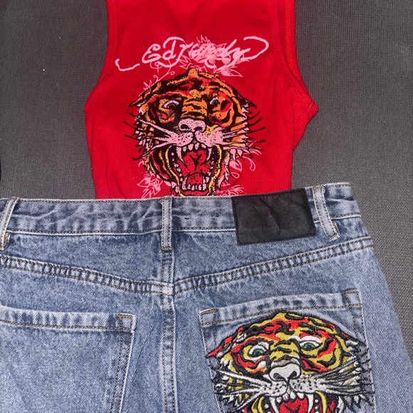 Ed Hardy - Picture 2 of 2